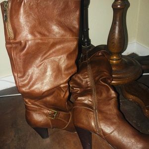 Brown pleather heel boots